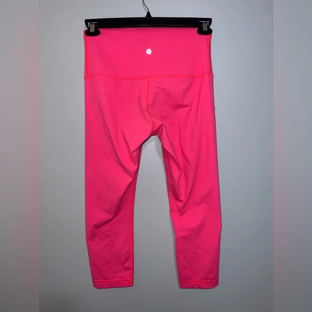 Woman’s Lululemon Cropped Leggings - Picture 2 of 8